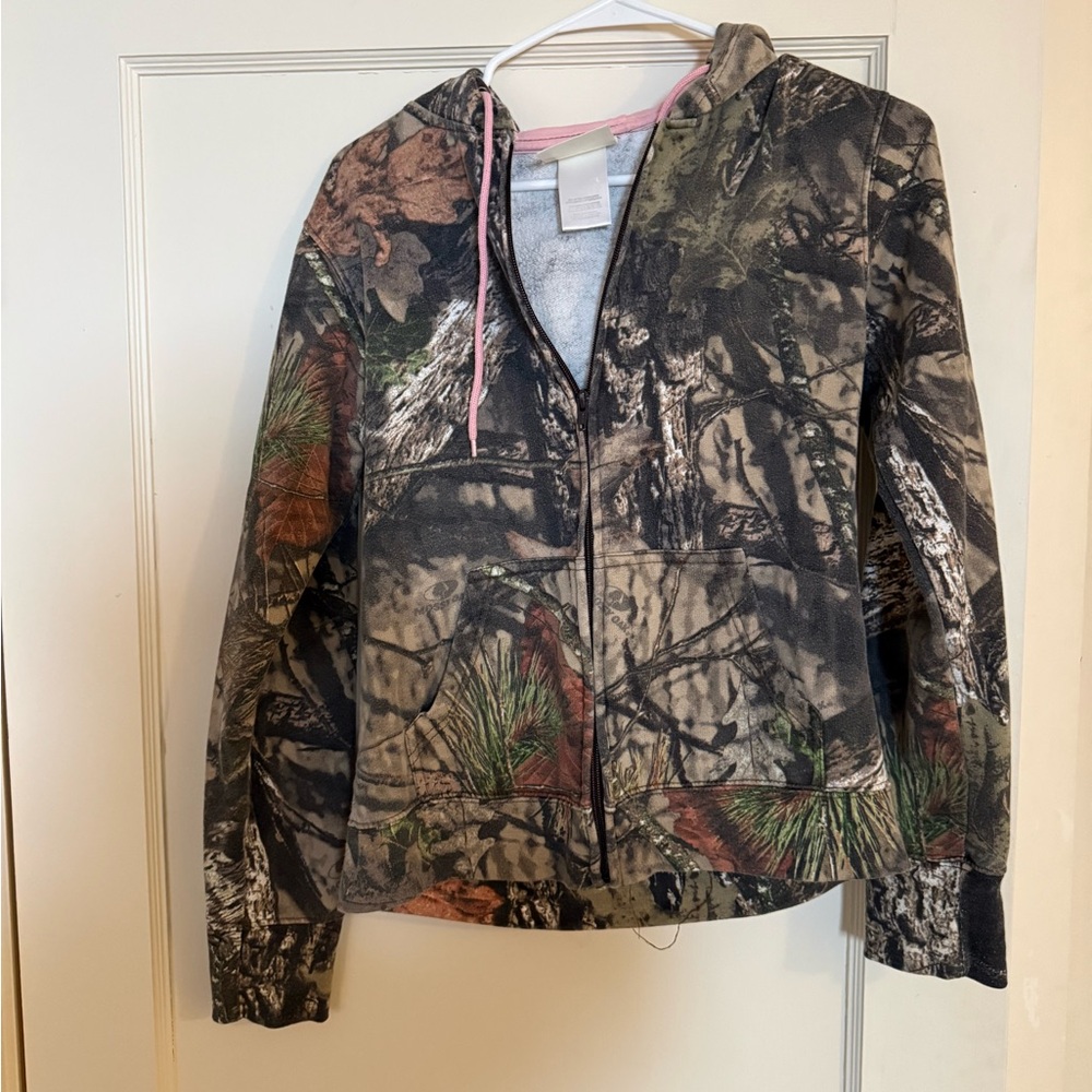 vintage y2k camo zip up